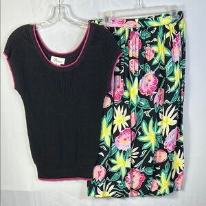 Darian Floral Skirt Set Size 10 Vibrant Pink Trim Black short sleeve knit top